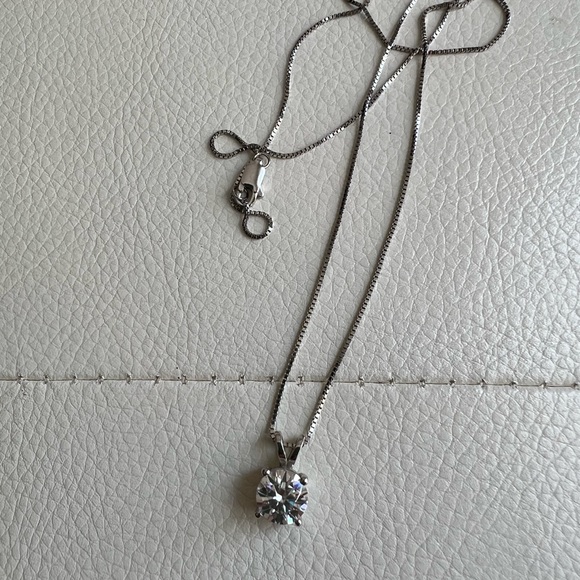 Moissanite earring and necklace 14K with GRA certificate.. - Picture 7 of 9